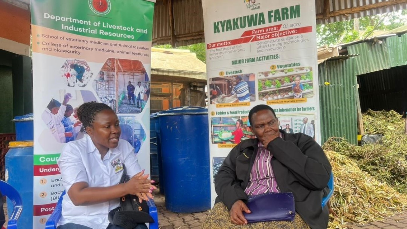 Dr. Dorothy Nampanzira (L), the Principal Investigator, interacts with Prof. Kabirizi at Kyakuwa Dairy farm. Regional research initiative “Building Capacity for Innovation and Advancement of Climate Smart Agriculture in East and Southern Africa” (CICSA-E&SA) visited Prof. Jolly M. L. Kabirizi, Executive Director of Kyakuwa Dairy Farm and animal research scientist at Valley University of Science and Technology, welcomed the Makerere University team to the model site for urban farming innovations in Wakiso District, Uganda, East Africa