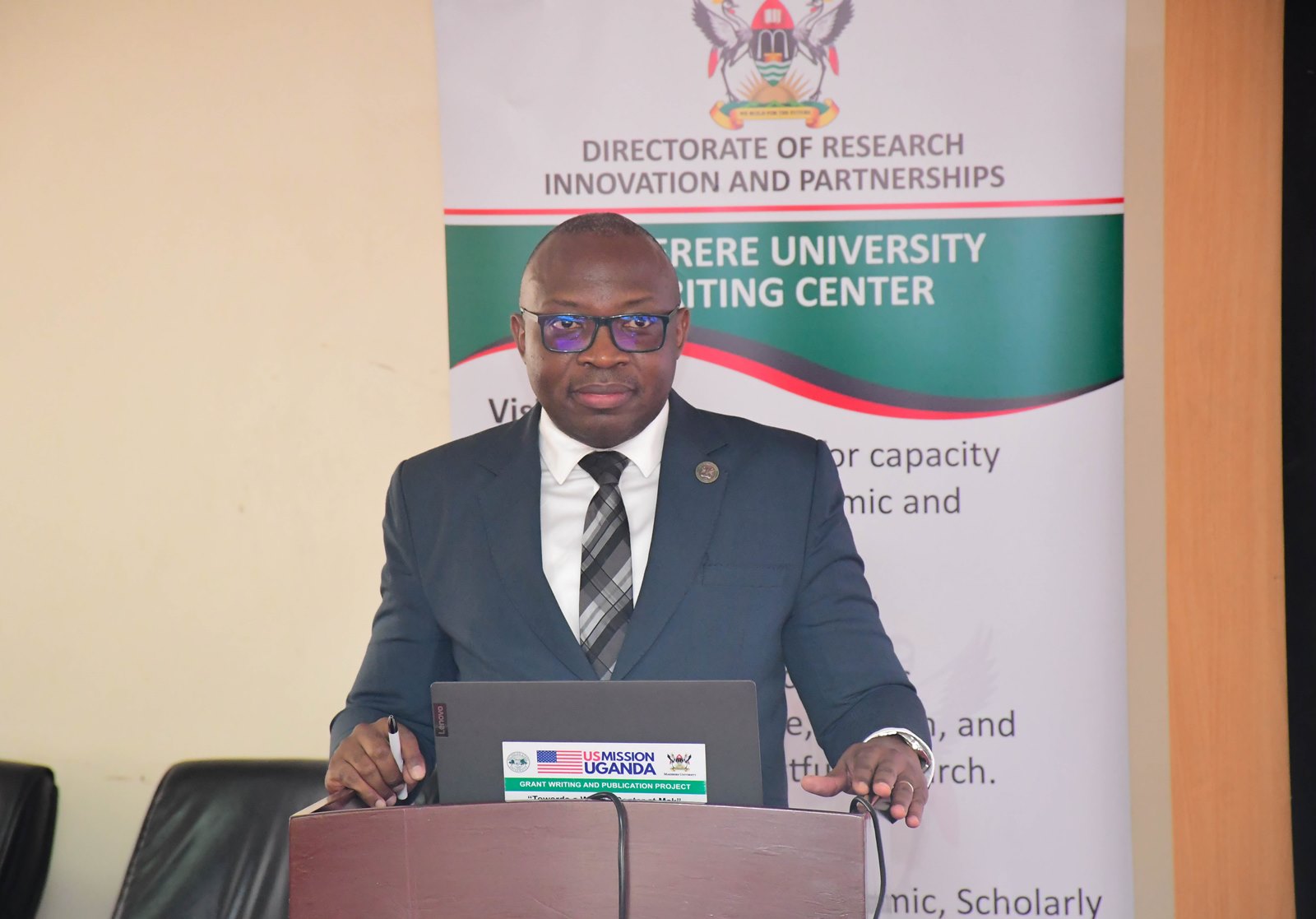 Prof. Ronald Bisaso. Makerere University Writing Centre (MakWC), Directorate of Research, Innovations and Partnerships (DRIP), workshop aimed at enhancing professional writing skills among University staff, 6th November 2025, School of Business Conference Hall, College of Business and Management Sciences (CoBAMS), Kampala Uganda, East Africa.