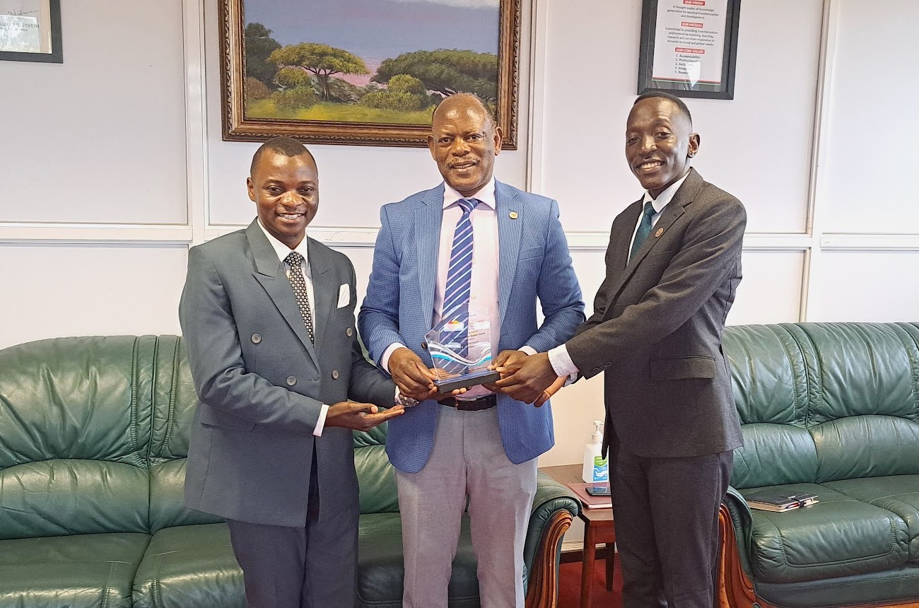 Harunah Damba (Left) and Patrovas Okidi (Right) present a plaque to Professor Barnabas Nawangwe (Centre) in December 2023, in appreciation of Makerere University’s support for the Next Generation Leaders Program. Six students from Makerere University, Kampala Uganda, East Africa travelled to Turkey to join 69 peers from other prestigious universities for the inaugural For Youth, By Youth Conference on Conscious Leadership and Global Solidarity organised by the Talloires Network of Engaged Universities, in collaboration with paNhari and Sabancı University, and supported by the Mastercard Foundation, 17th to 18th November 2025.