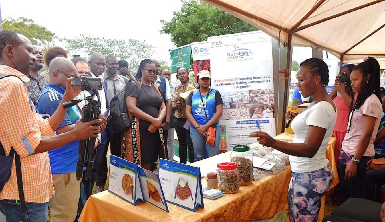 Ms. Eve Akongo Ampa, NutriFishPlus Project Administrator briefing participants about the products developed. Makerere University, through the College of Natural Sciences (CoNAS), recognized for its outstanding contribution to the development of the fisheries sector in Uganda, award was presented during the Sustainable Fisheries, Aquaculture, and Environmental Awards Ceremony at the 7th edition of the Jinja Fish Festival, 6th–7th December 2025, Across the Nile Resort, along the banks of the River Nile, Njeru Municipality, Buikwe District, Uganda, East Africa.