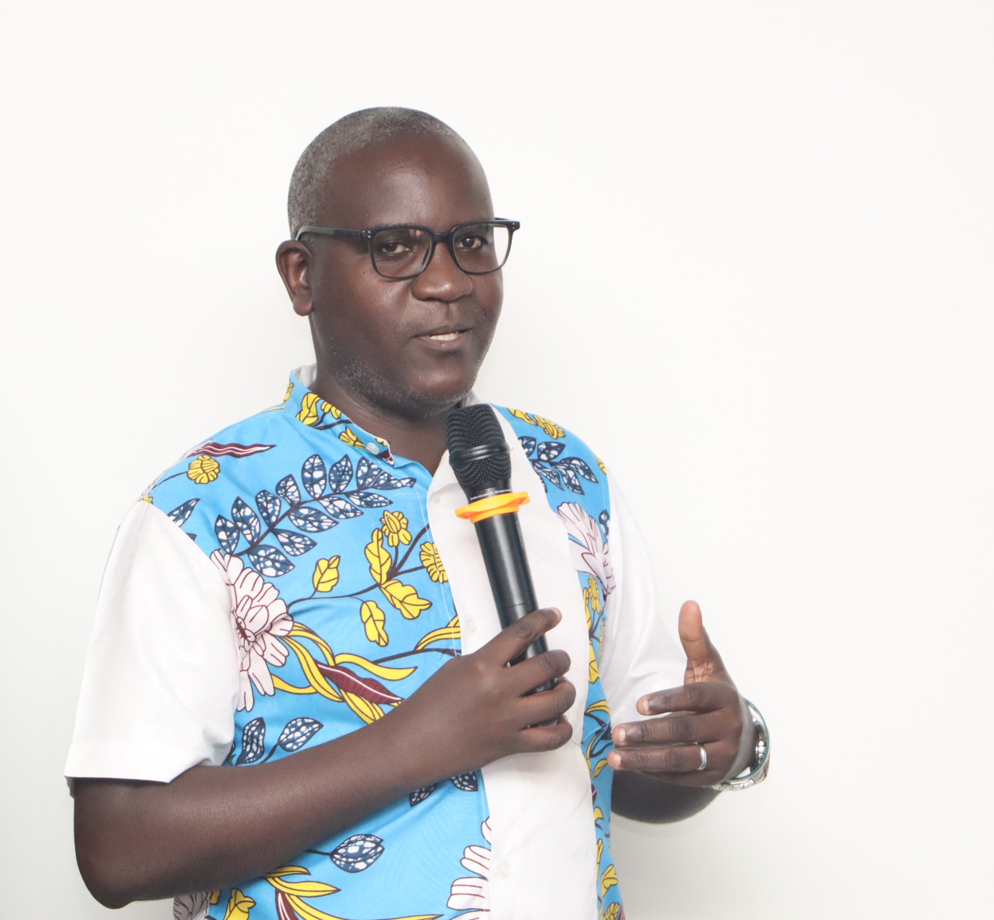 Dr. Isaac Tibasiima representing the Managing Director MakPress. Launch of "From Records to Publication: A Guide to Academic Authorship", by Prof. Barnabas Nawangwe edited by Prof. Elisam Magara of the East African School of Library and Information Sciences (EASLIS), College of Computing and Information Sciences (CoCIS), 12th February 2026, Telepresence Center, Level 2, Senate Building, Makerere University, Kampala Uganda, East Africa.