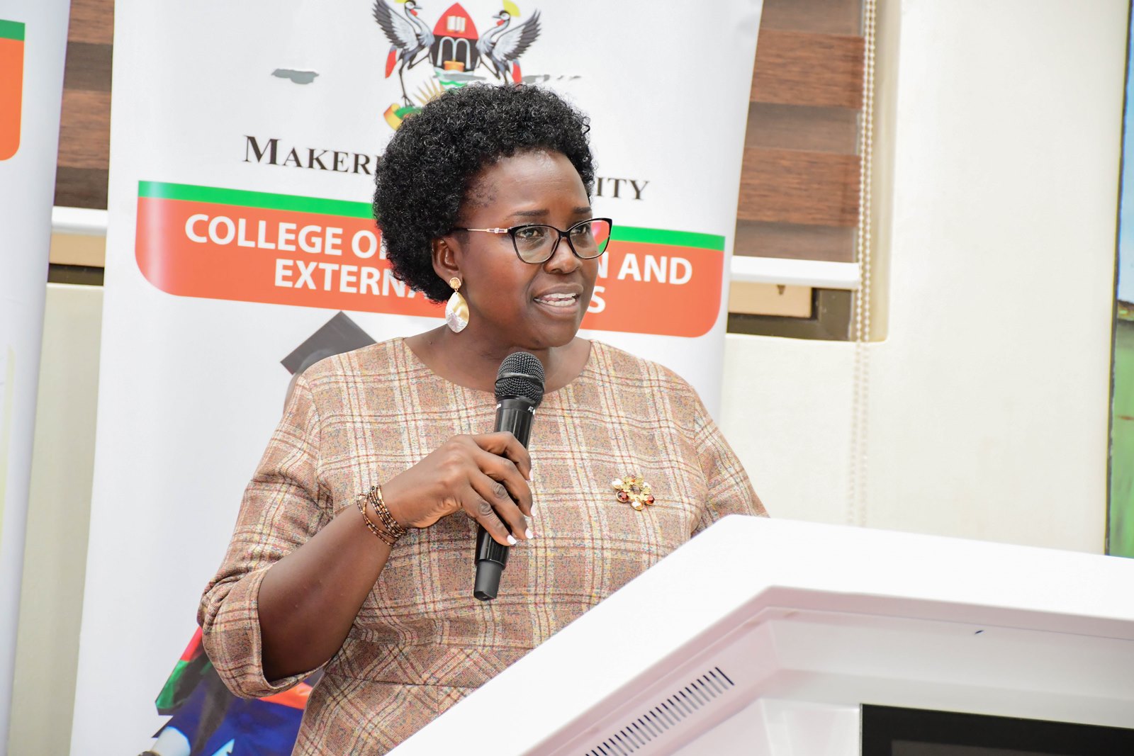 Dr. Anne Ampaire, Principal Investigator, explaining a concept to the participants. School Stakeholders’ Workshop aimed at strengthening capacity at pre-primary, primary and secondary levels to address students’ mental health and psychosocial challenges hosted by the Centre for Teaching and Learning Support (CTLS), College of Education and External Studies (CEES), 21st March 2026, MakSPH Auditorium, Makerere University, Kampala Uganda, East Africa.