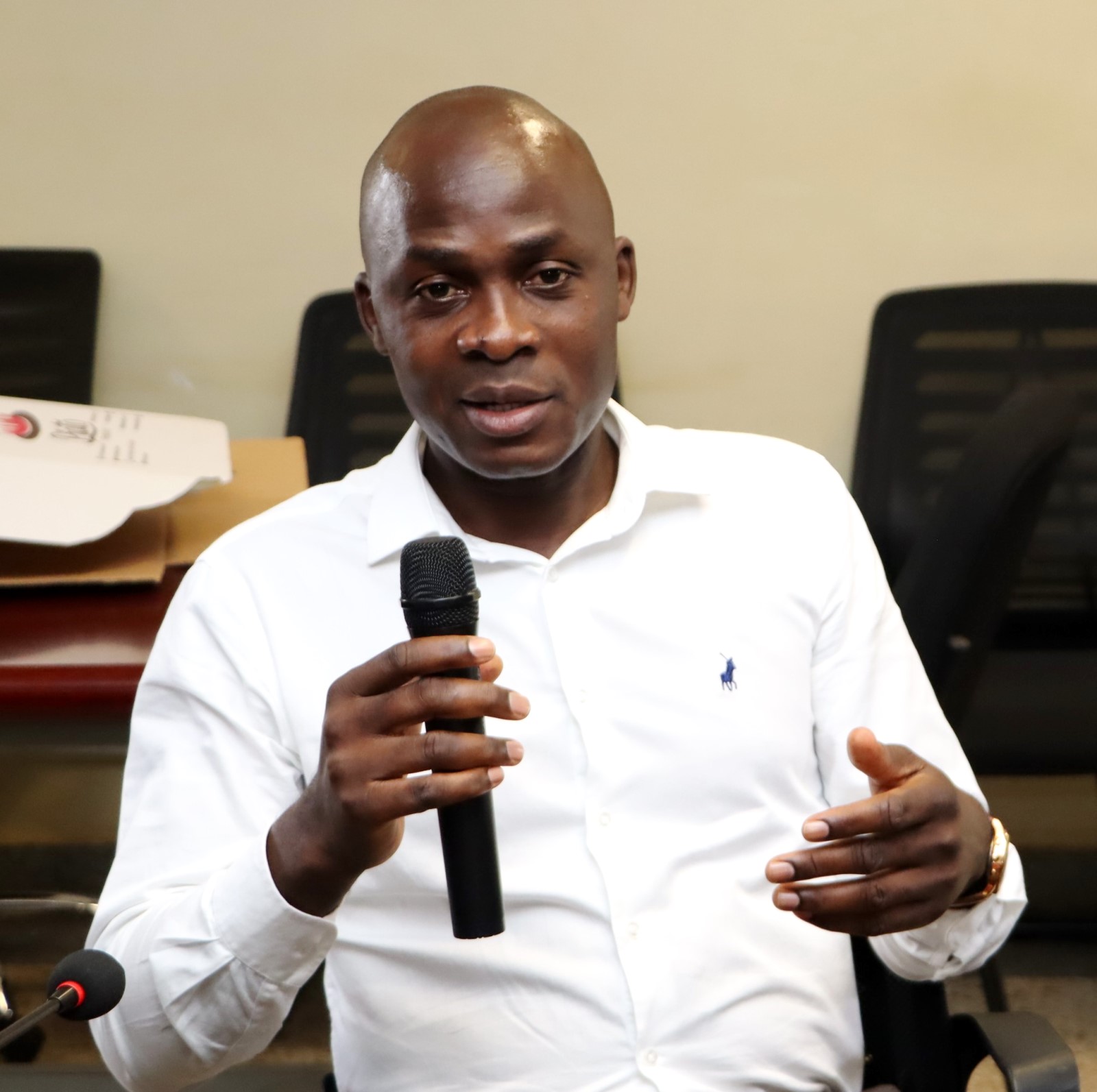 Dr. Nicholas Kilimani praising Asiimwe for discipline. Environment for Development (EfD) Centre bids farewell to third intern, Ruth Asiimwe, who secured a position with the African Development Bank in Juba South Sudan, 16th April 2026, Yusuf Lule Central Teaching Facility, Makerere University, Kampala Uganda, East Africa.