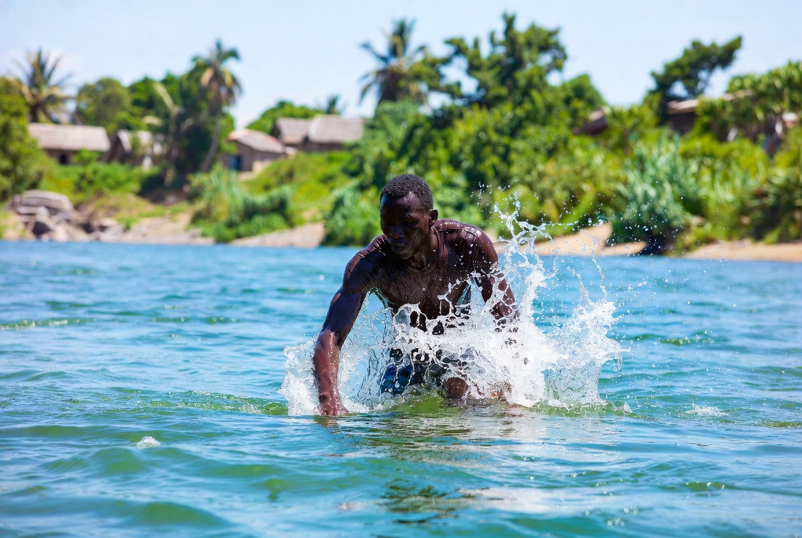 Illustrative photo of a man splashing in a water body. Photo: MakSPH