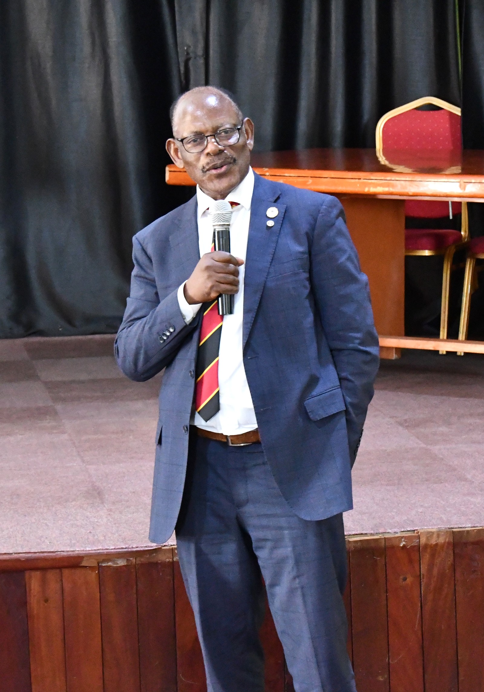 The Vice Chancellor, Prof. Barnabas Nawangwe addressing staff. Management strategic engagement with staff at the College of Agricultural and Environmental Sciences (CAES), 11 May 2026, Conference Hall, School of Food Technology, Nutrition and Bioengineering, Makerere University, Kampala Uganda.