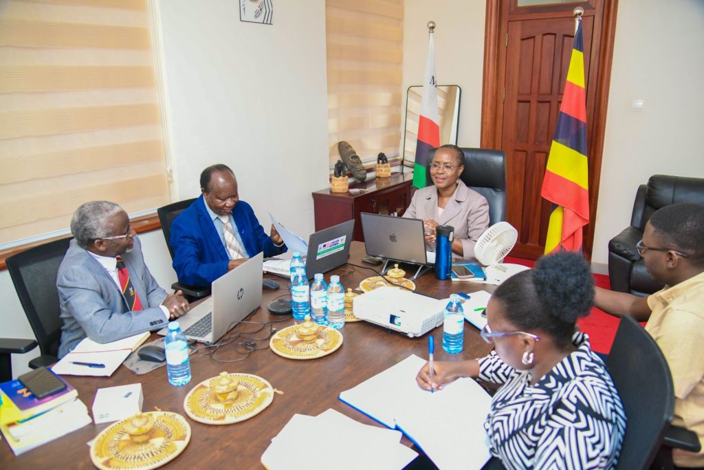 First Deputy Vice Chancellor for Academic Affairs, Prof Sarah Ssali on her Right, Prof. Fredrick Muyodi, and Assoc Prof. William Tayeebwa at the launch of the Summer School
