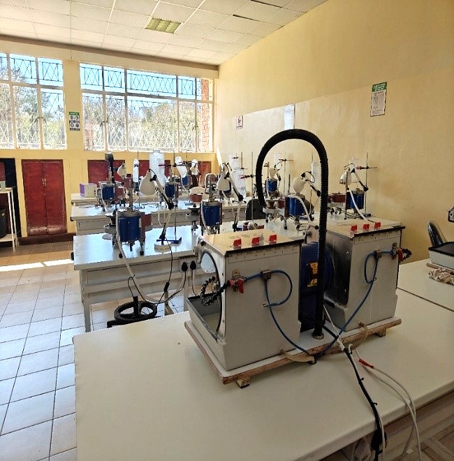 An overview of the gemology laboratory at the Zimbabwe School of Mines. Strengthening Uganda’s Mineral Sector through Labour-Market Aligned Curricula Reforms: A Comprehensive Review of BSc/MSc/PhD Geology Curricula and Development of Industry-Aligned Short Courses at Makerere University (Mak-SDMU) Project, Makerere University Department of Geology and Petroleum Studies, Ministry of Energy and Mineral Development (MEMD) benchmarking exercise at Copperbelt University (CBU) in Kitwe, Zambia, and the Zimbabwe School of Mines (ZSM), 19th-23rd July 2026.
