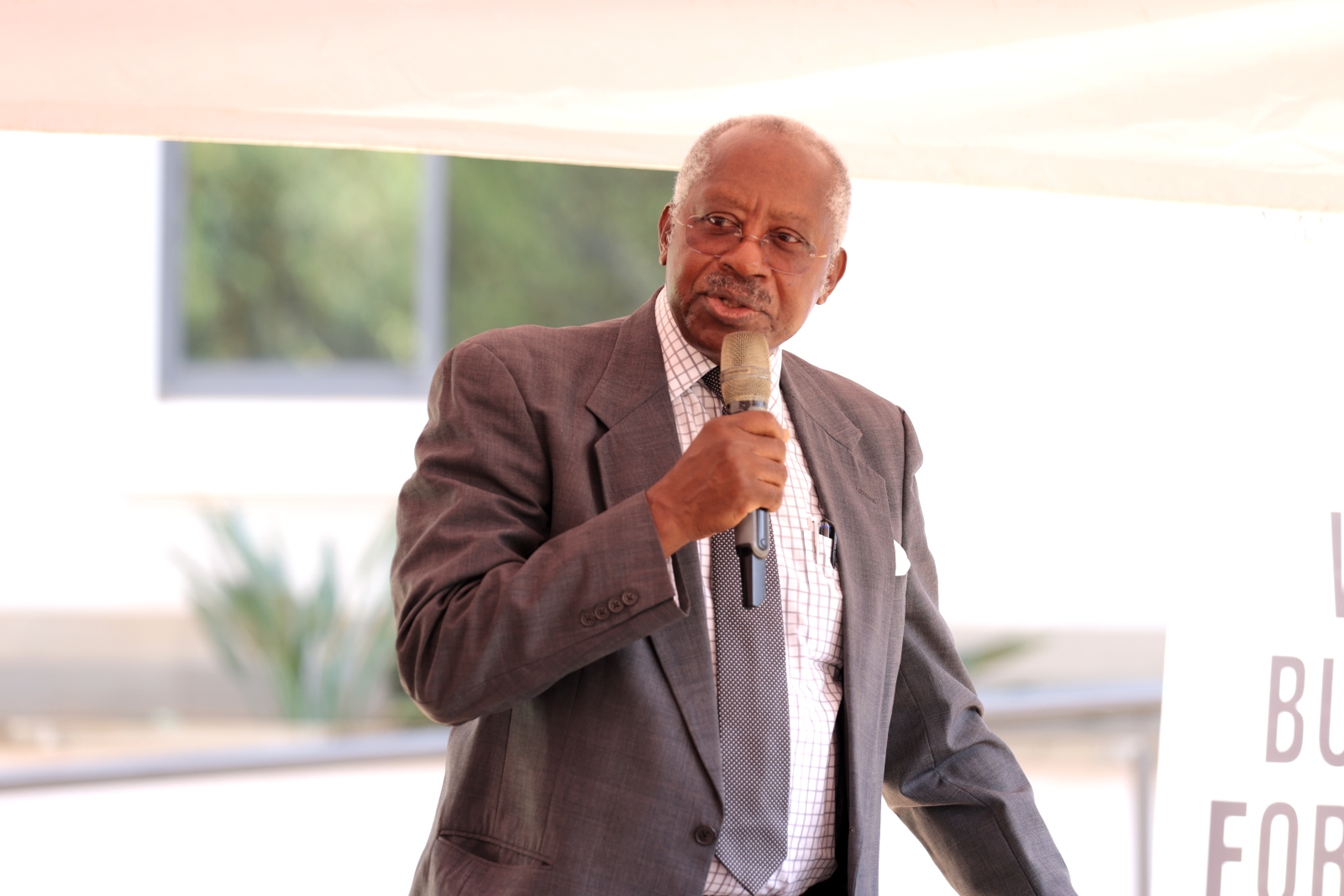 Justice Egonda-Ntende addressing students. Bachelors of Laws (LLB) Freshers’ Orientation opening ceremony, August 6th, 2026, School of Law, Makerere University, Kampala Uganda, East Africa.