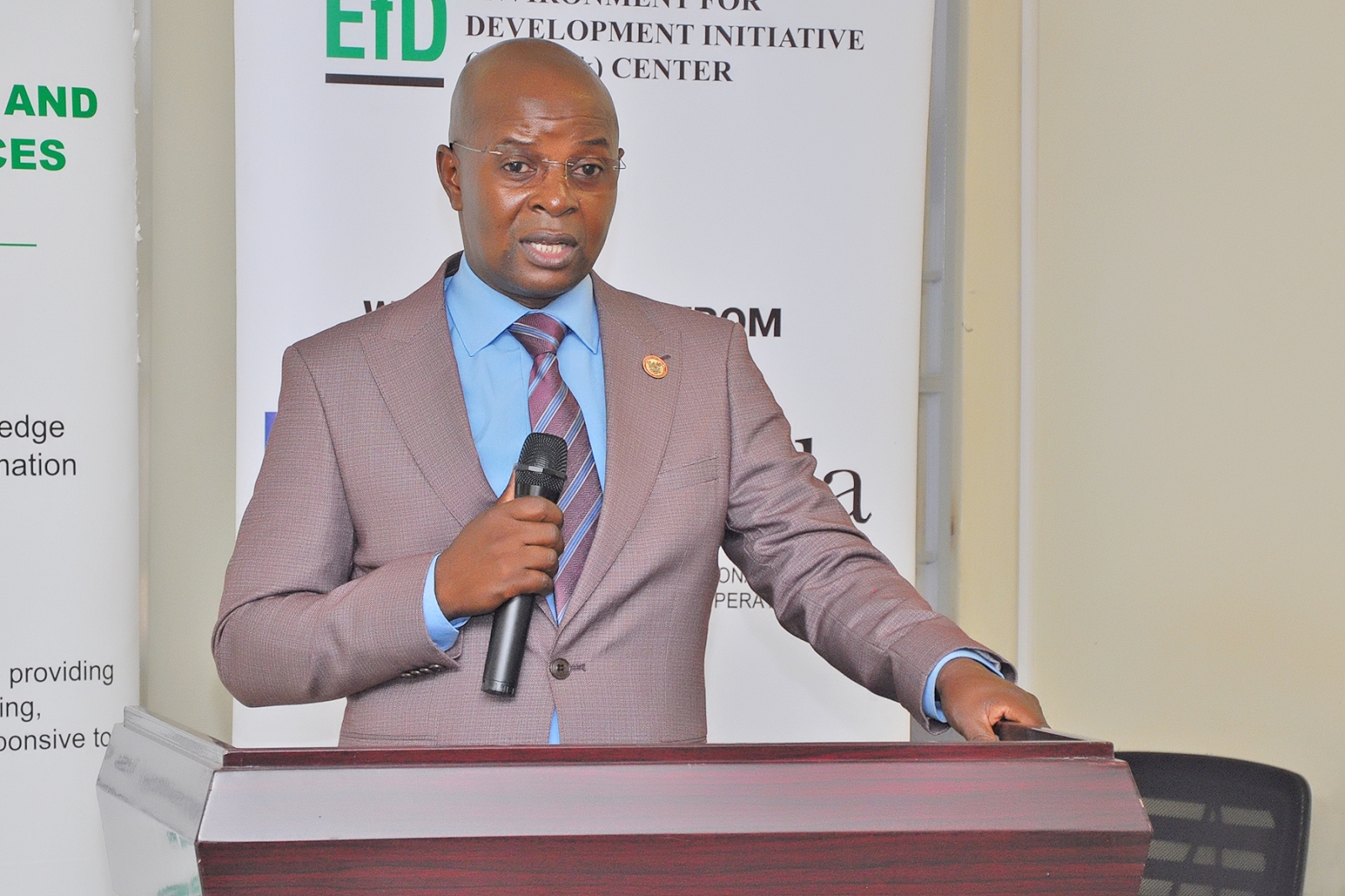 Prof. Edward Bbaale, Principal CoBAMS and Director of the EfD Makerere Centre, lauds Dr. Gemeda’s impactful contributions. College of Business and Management Sciences (CoBAMS) Environment for Development Initiative (EfD at Mak Centre) farewell to celebrate the outstanding contributions of Dr Gemeda Olani Akuma from the University of Cape Town, South Africa conclusion of his postdoctoral fellowship (July 2025 to September 2026), 2nd September 2026, Yusuf Lule Central Teaching Facility, Makerere University, Kampala Uganda, East Africa.